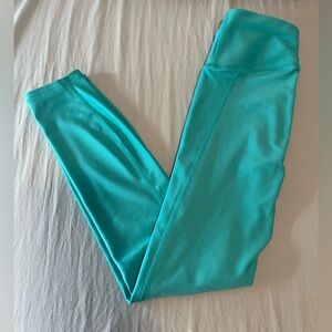 Under armor training, heat gear, high ankle length leggings, blue size XS